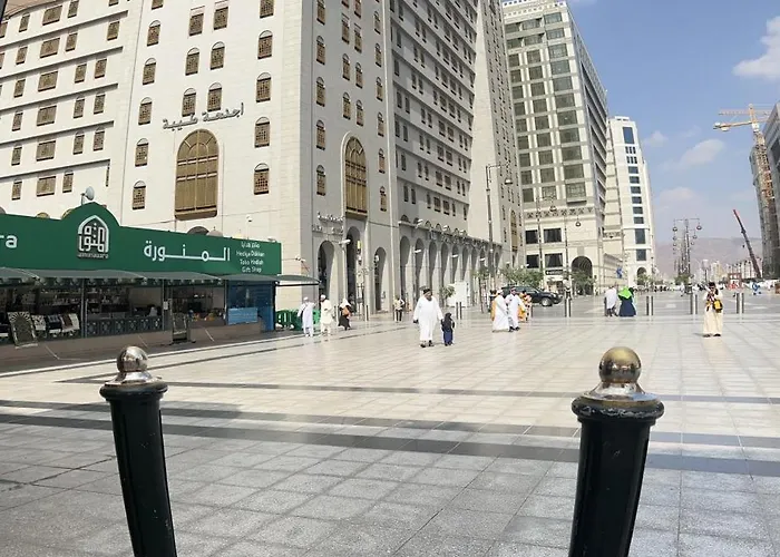 Private Almadina Suites
